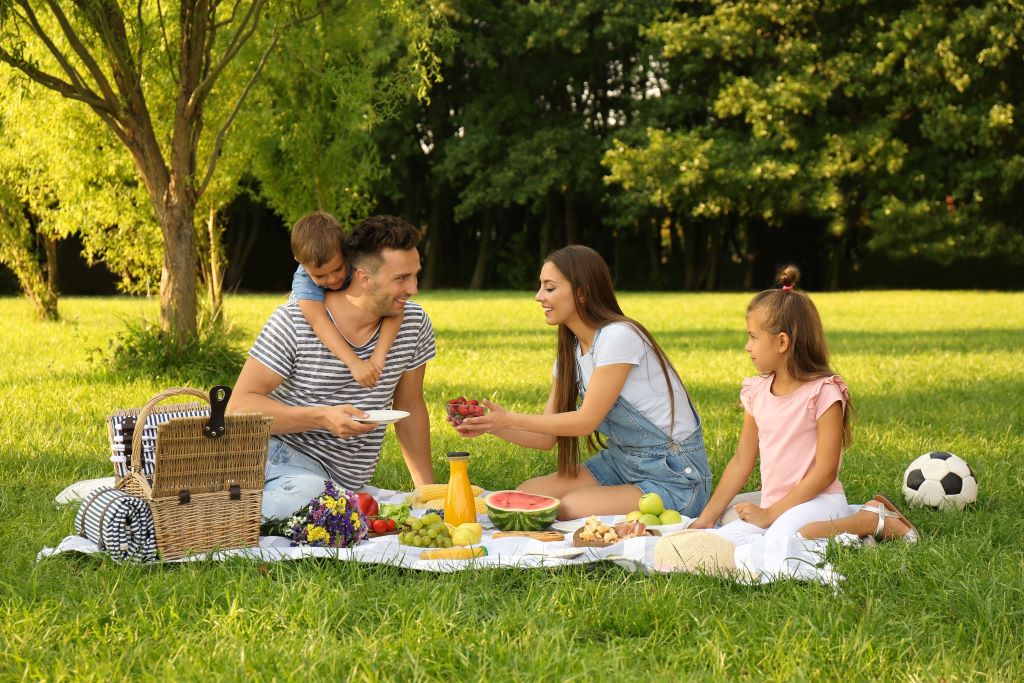tips for budget-friendly summer activities